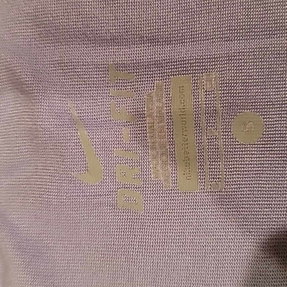 Nike Dri-Fit Tee - SZ S - Picture 5 of 6